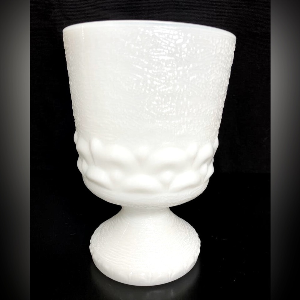 Beautiful Milk Glass Vintage Vase